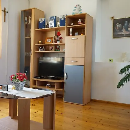 Apartment Maraca Tisno